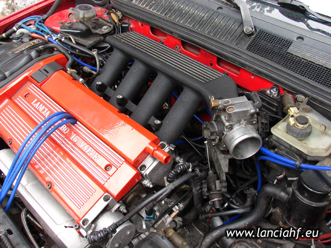 Lancia Kappa 16VT intake manifold