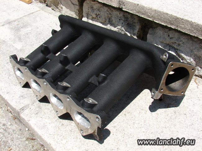 Lancia Kappa 16VT intake manifold